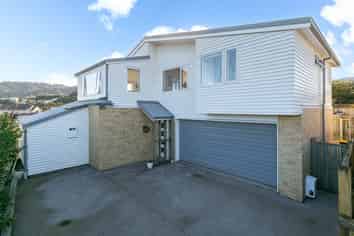 23A Benares Street, Khandallah