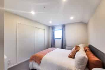 7B Malaga Crescent, Harewood