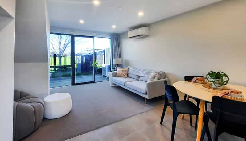 7B Malaga Crescent, Harewood