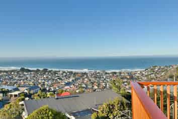 131 Easther Crescent, KEW