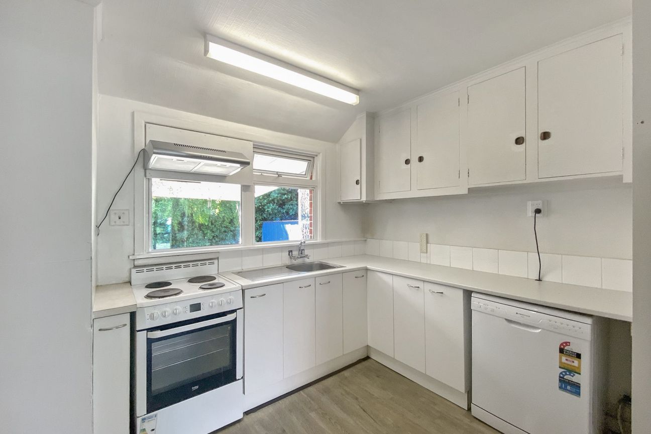ILAM - STUDENT ACCOMODATION 2027 - 6 BEDROOMS, 2 BATHROOMS, HEAT PUMP, GARAGE - Widok 3