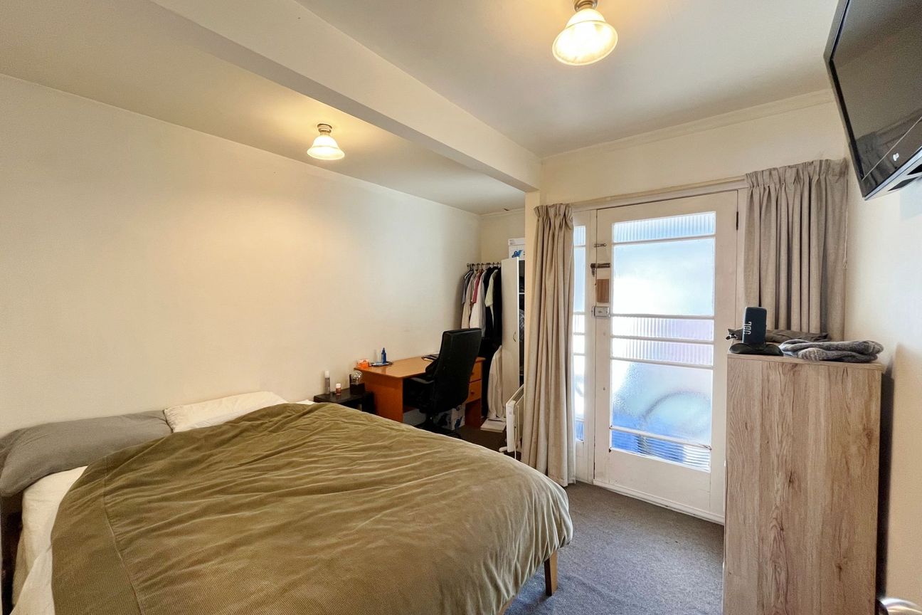 ILAM - STUDENT ACCOMODATION 2027 - 6 BEDROOMS, 2 BATHROOMS, HEATPUMP - Vista 6