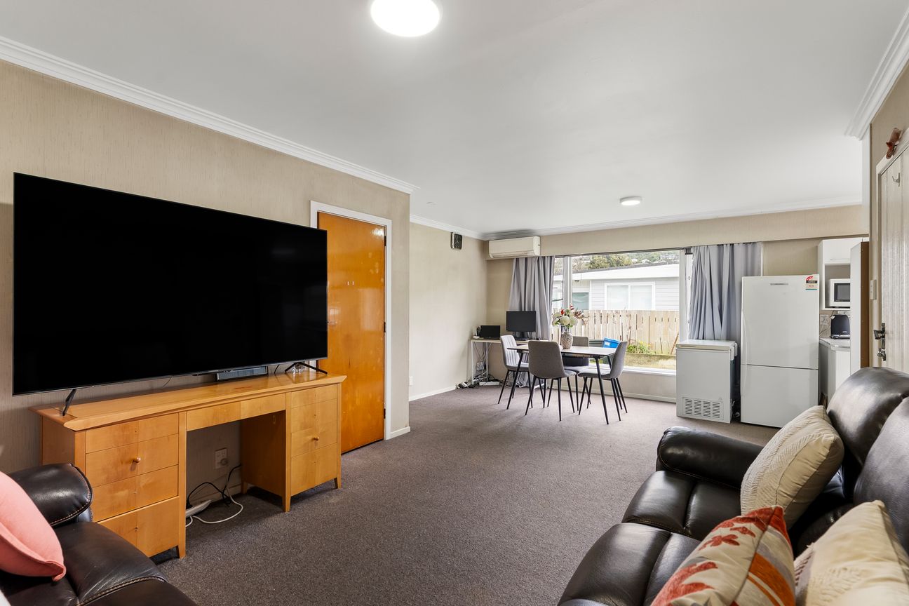 Easy-Care Living in the Heart of Johnsonville - Aanzicht 5