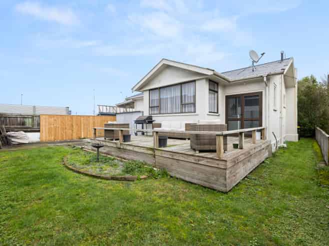 6 Waltons Avenue, Masterton
