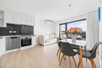 10/53 Drake Street, Howick