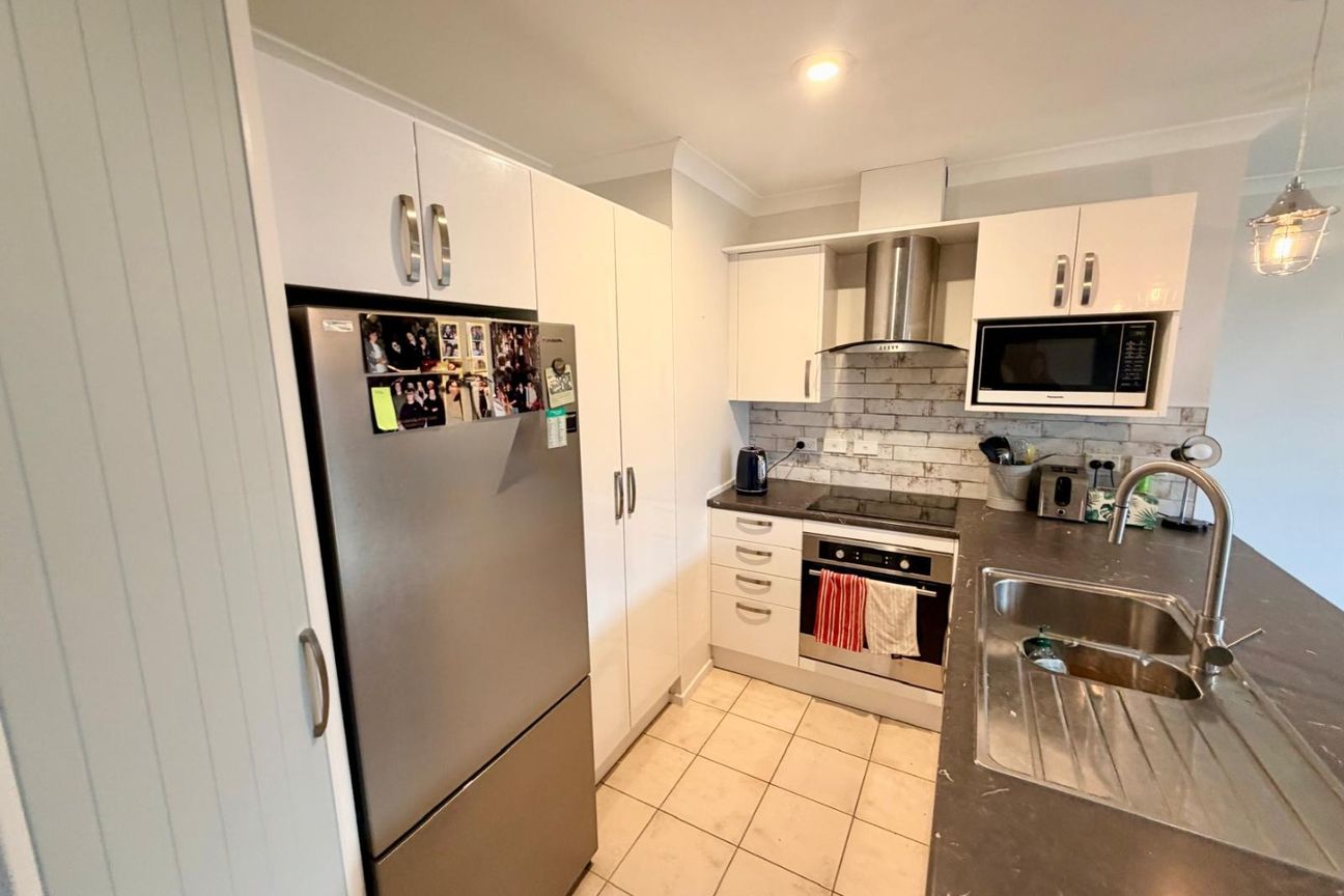 Three bedroom cosy home plus cabin in Glen Eden - Widok 3