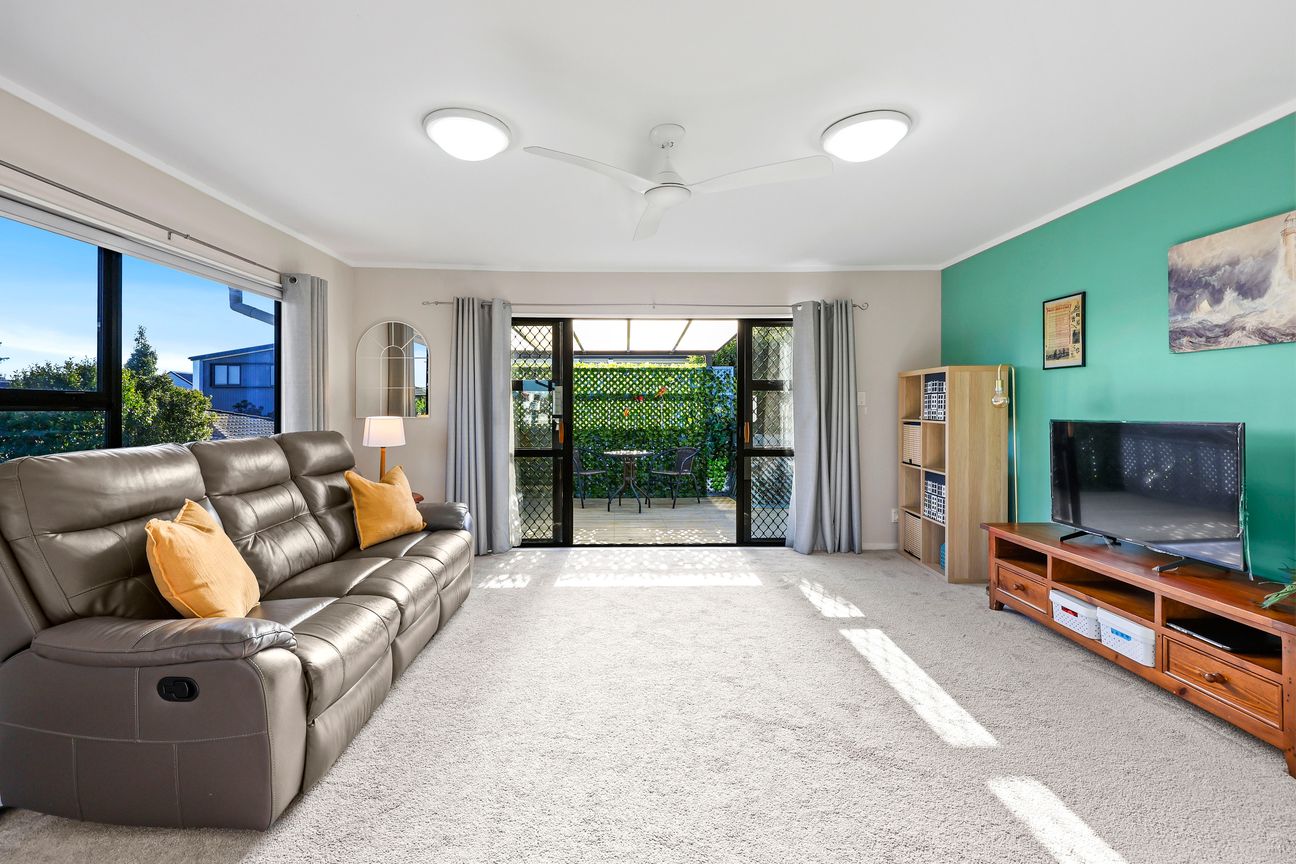 Relaxed Living on the Village Doorstep, Howick