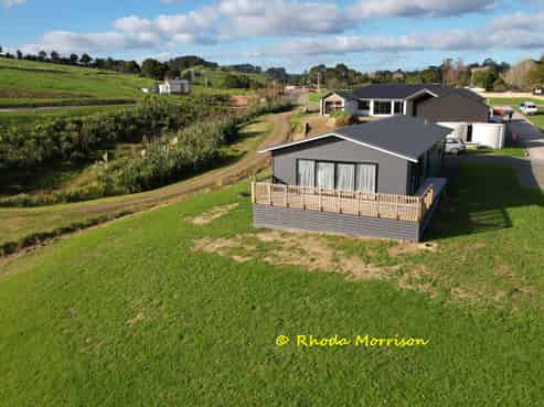 12 Arahanga Road, Paparoa