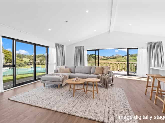 12 Arahanga Road, Paparoa