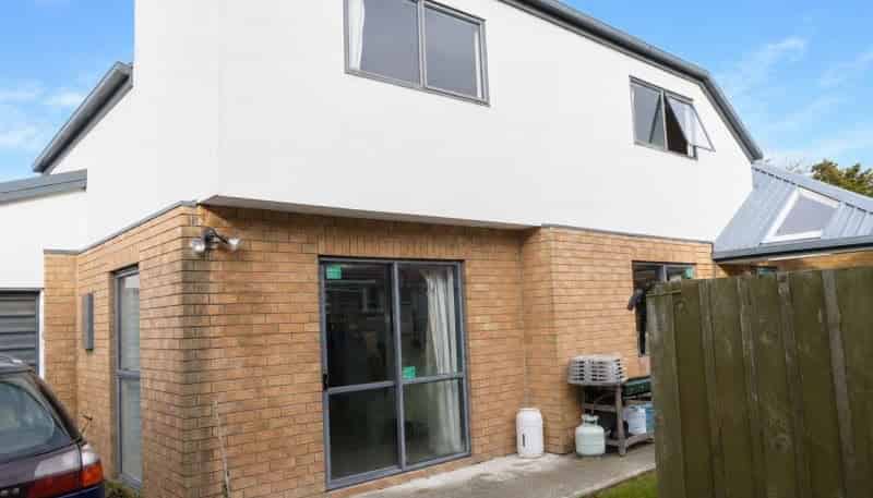 8A Karamu St, Upper Riccarton
