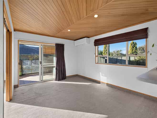 1/17 Cordyline Place, Waimairi Beach