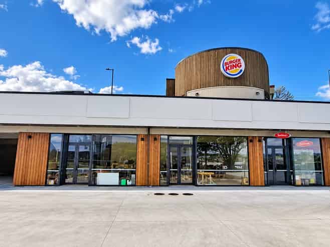 BRAND-NEW COMMERCIAL AND RETAIL TENANCIES
