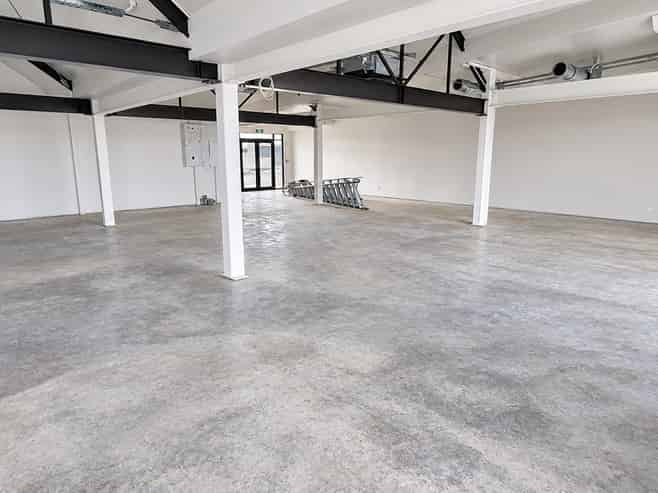 BRAND-NEW COMMERCIAL AND RETAIL TENANCIES

