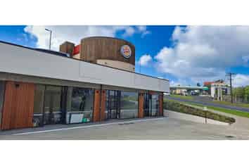 BRAND NEW COMMERCIAL/RETAIL TENANCIES
