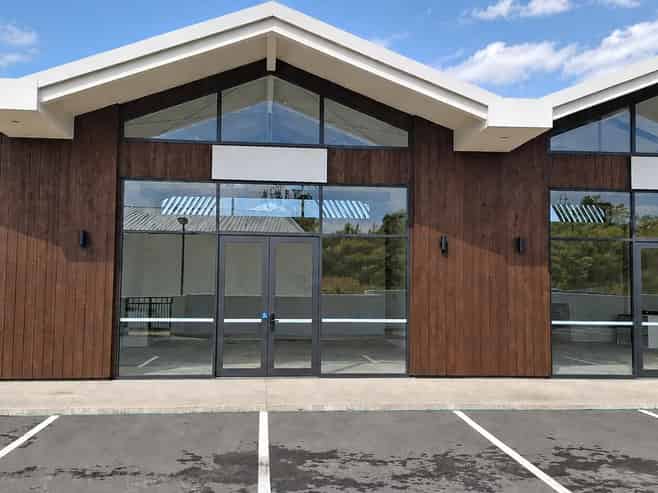 BRAND-NEW COMMERCIAL AND RETAIL TENANCIES
