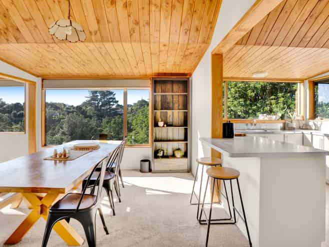 28 Pararewa Drive, Whalers Gate