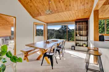 28 Pararewa Drive, Whalers Gate