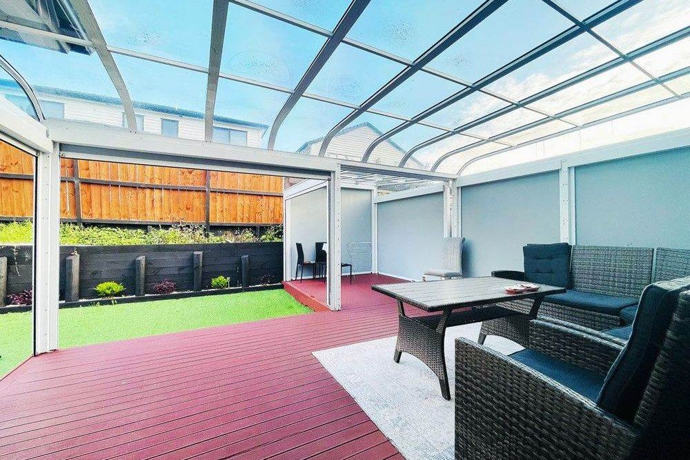 Luxury, Space & Location - Vista 4