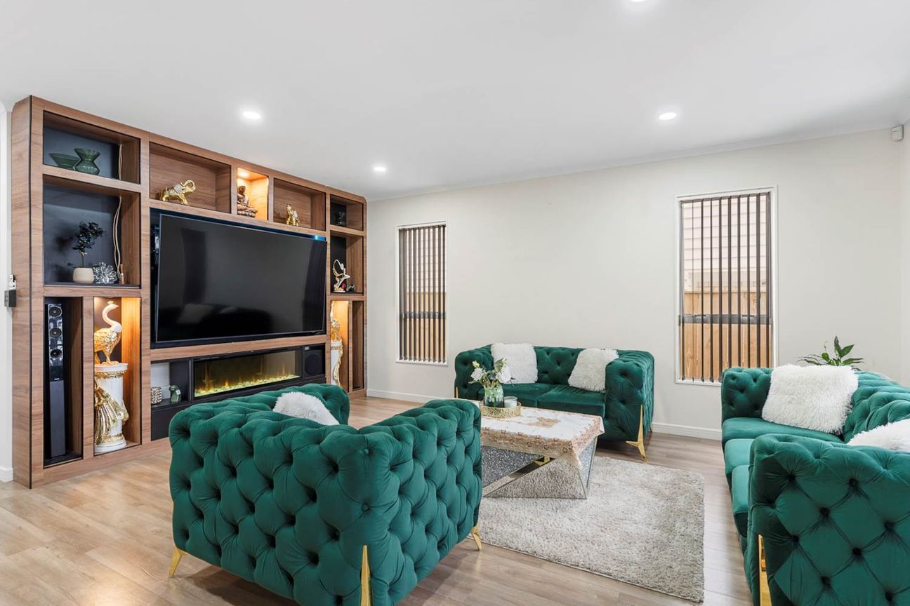 Luxury, Space & Location - Vista 3