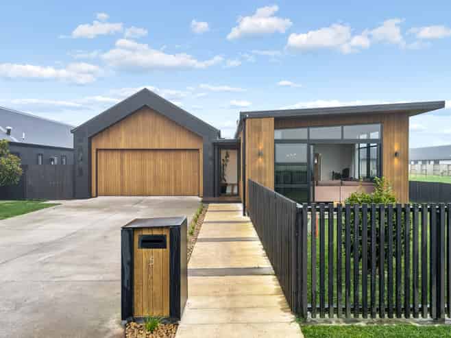 5 Bob Shaw Road, Ngatea