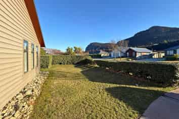 8 Warbler Lane, Wanaka