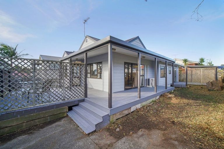 3 Bedroom Modernised Family Home - Widok 2