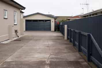 501a Charles Street, Saint Leonards
