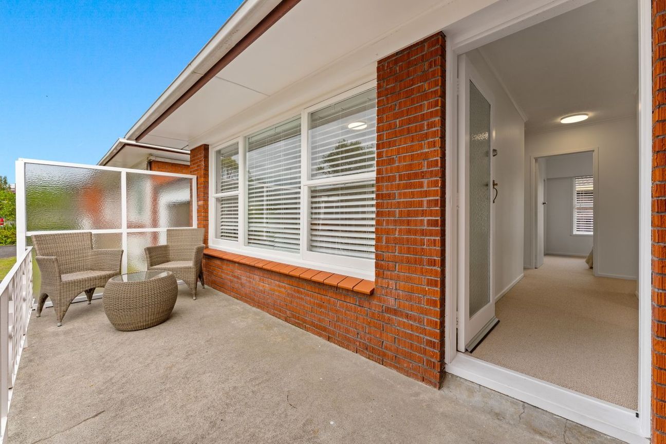 Single Level Milford Stunner! - View 3