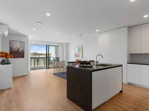 421/3 Kaipiho Lane, Albany