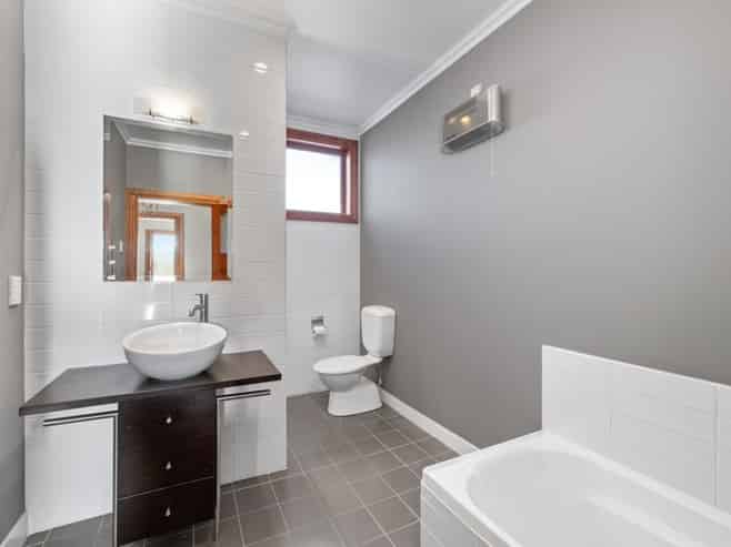 2 Aroha Way, Yelverton