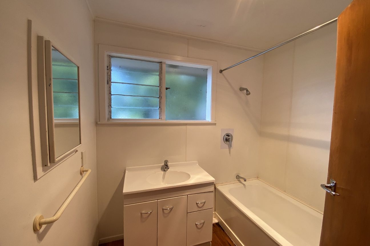 Handy Chartwell Living - Vista 5