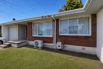 755A River Road, Chartwell