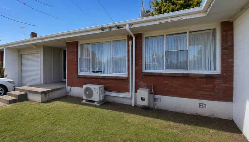 755A River Road, Chartwell