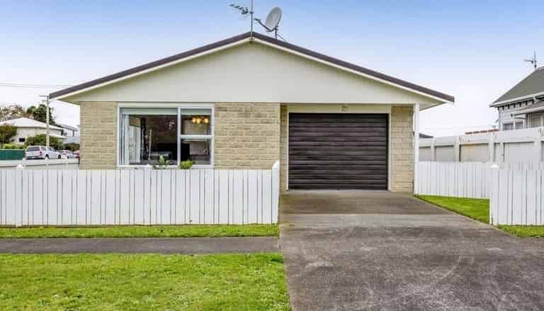 11 Furlong Street, Hawera