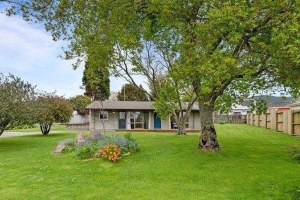 Looking for a home in a fantastic Rotorua location? - Więcej