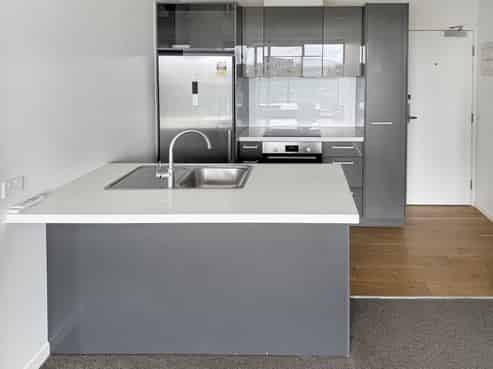810/8 Lakewood Court, Manukau