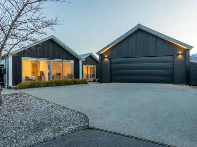 3 Shipton Court, Lower Shotover