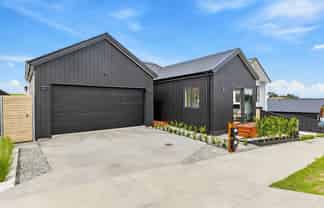 94 Huanui Drive, Orewa