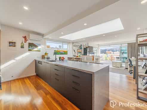 6A Nelson Street, Petone