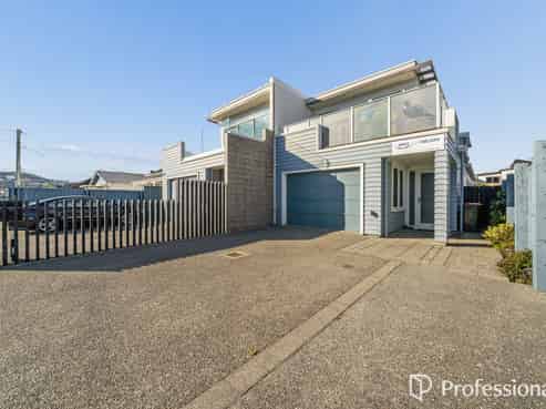 6A Nelson Street, Petone