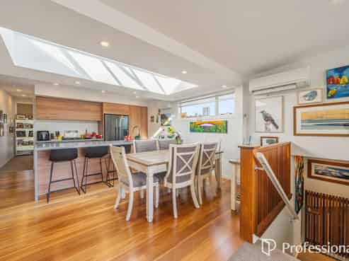 6A Nelson Street, Petone