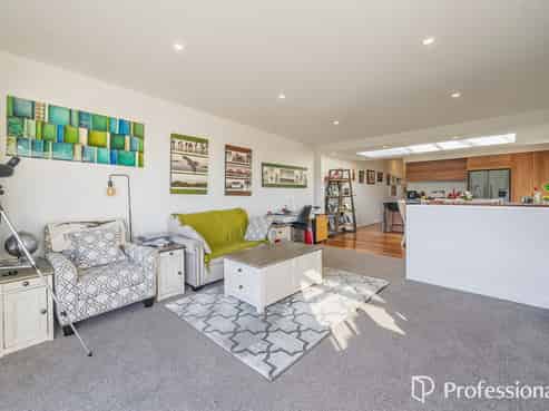 6A Nelson Street, Petone