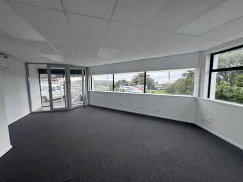 BARGAIN OPPORTUNITY 120M² STUNNING VIEWS
