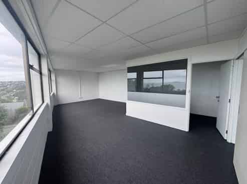 BARGAIN OPPORTUNITY 120M² STUNNING VIEWS
