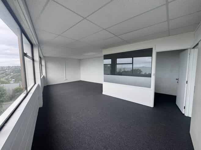 BARGAIN OPPORTUNITY 120M² STUNNING VIEWS
