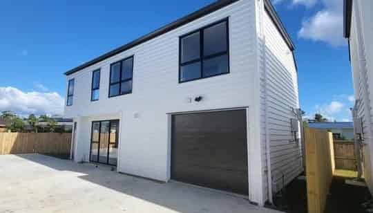 60D Heybridge Street, Manurewa