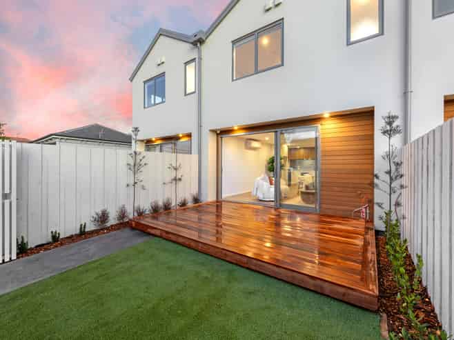 2/258 Edgeware Road, Edgeware