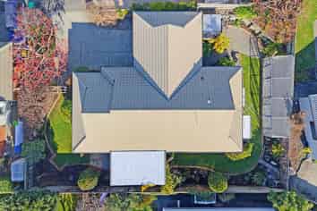 8 Idesia Grove, Richmond