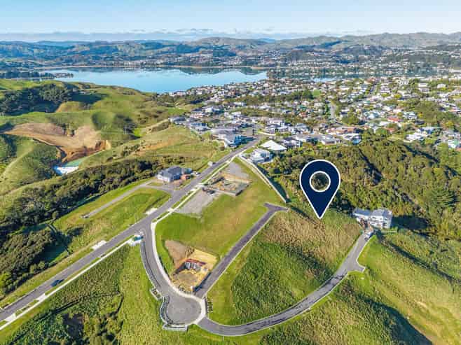 8 Pa Harakeke Rise, Plimmerton