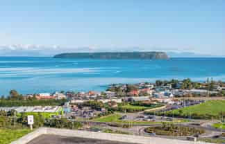 8 Pa Harakeke Rise, Plimmerton